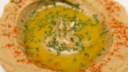 Corvina en salsa de maracuyá y jengibre