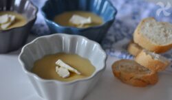 Crema de garbanzos con queso brie