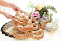 Fougasse de anchoas y aceitunas