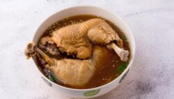 Receta de caldo de pollo asado