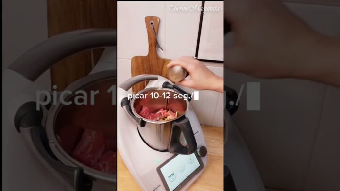 CÓMO PICAR CARNE para hamburguesas. HAMBURGUESAS con ESPINACAS en THERMOMIX