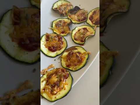 Mini pizzas de calabacín (o berenjena) en freidora de aire. Airfryer