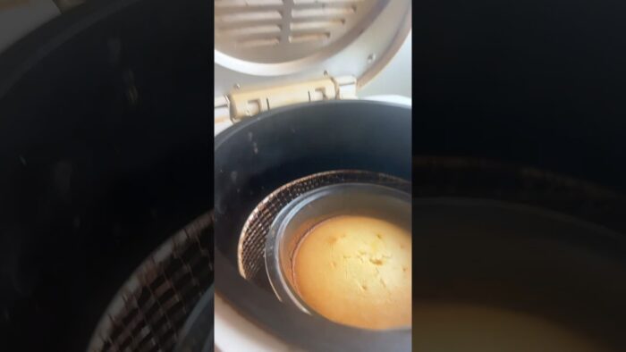 PAN DE PAQUETE EN LA FREIDORA DE AIRE!! #jiffy #airfryer #freidoradeaire #pancasero #pandemaiz