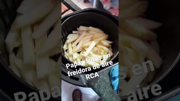 papas fritas en freidora de aire RCA