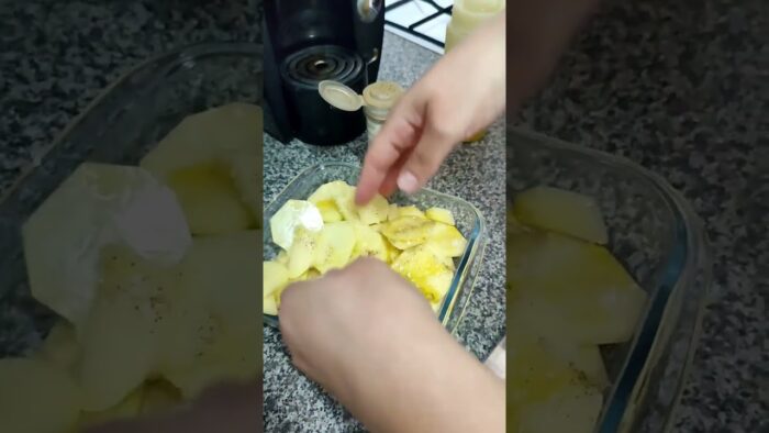patatas fritas en la freidora de aire