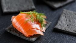 ¿Se puede congelar el salmón ahumado?