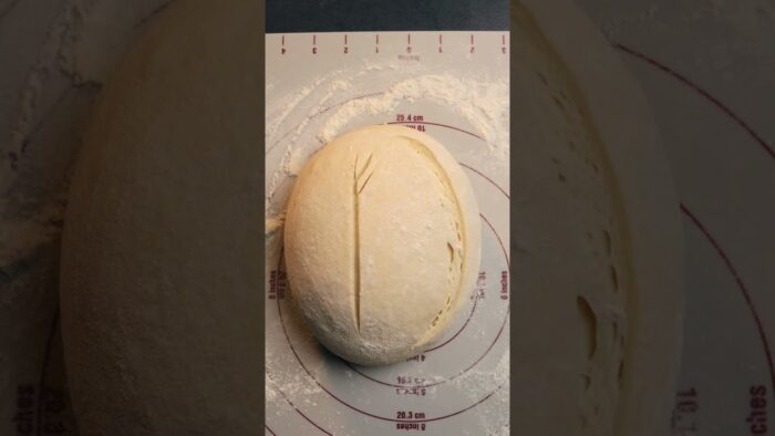 Brot backen leicht gemacht! Entdecke das ultimative Weißbrot-Rezept. 🥖 #thermomix