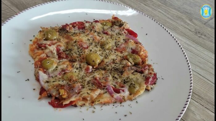 CENA FÁCIL SIN GLUTEN EN FREIDORA DE AIRE (PASTEL CON SABOR A PIZZA)