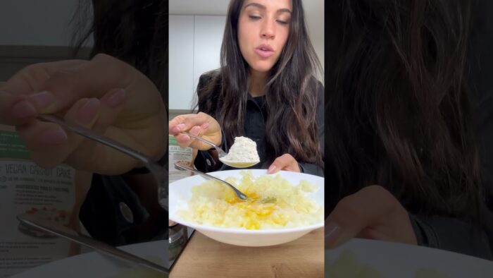 Pizza con base de coliflor en air fryer – receta de cena sana y rápida