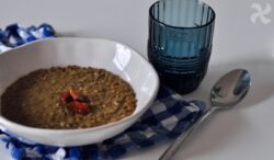 Lentejas cremosas con tomate natural