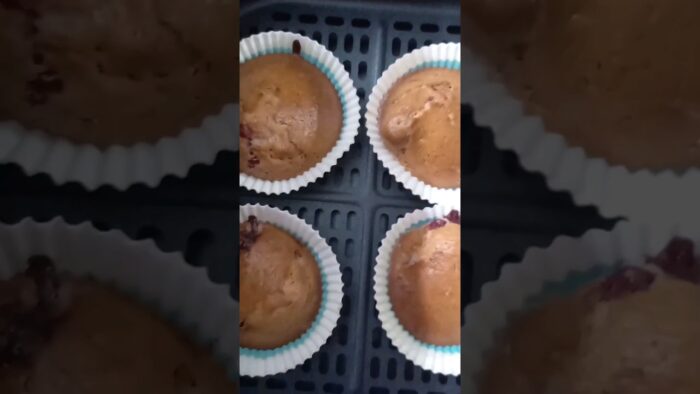 Air fryer Recipe Muffin😋👌🍓Muffin #ytshorts #airfryerrecipes#Muffin#shorts#stawberry