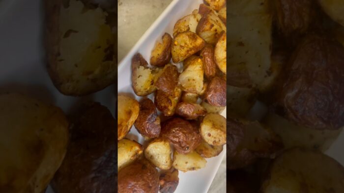 Crispy Air Fryer Potatos (Recipe In Comments) #airfryer #potatorecipe #easyrecipe #cooking #viral