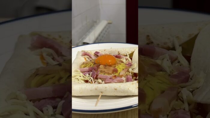 Pizza rápida (y riquísima) en freidora de aire ¡Sólo 7 minutos!