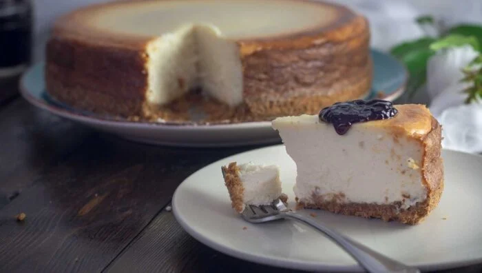 Tarta de queso al horno fácil y cremosa