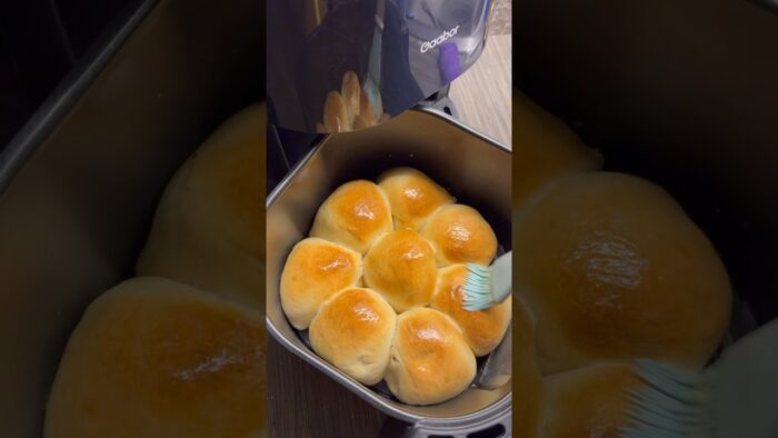 AIRFRYER DINNER ROLLS #airfryer #food #recipe #foodie #airfryerbread #bread