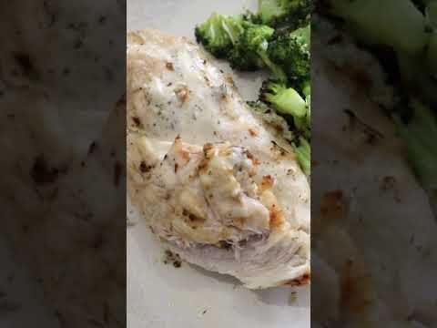 Pechuga de pollo rellena superjugosa en FREIDORA DE AIRE | Receta Keto con Laura