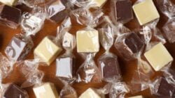 Bombones de chocolate blanco con jengibre y lima