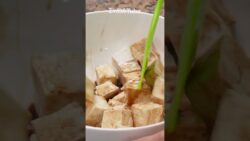 1-Minute Cripsy Tofu Salad with AIR FRYER! ⏰ #fyp #shorts #asmr #recipe #salad #airfryer