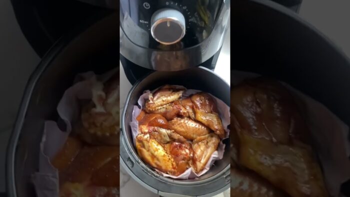 Alitas y papas en freidora de aire, una opción saludable para esos días de antojos! 🥔🍟
