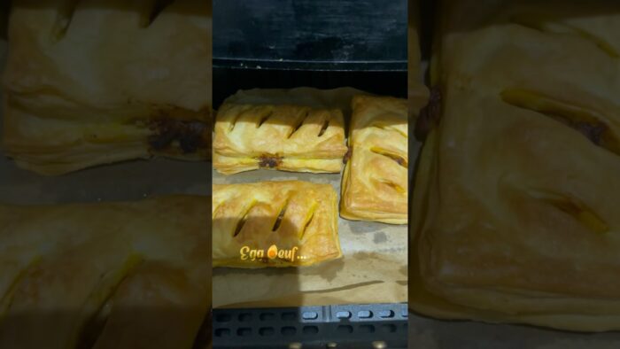 Chicken puff in Air fryer / chicken puff pastry recipe / how to make puffs at home