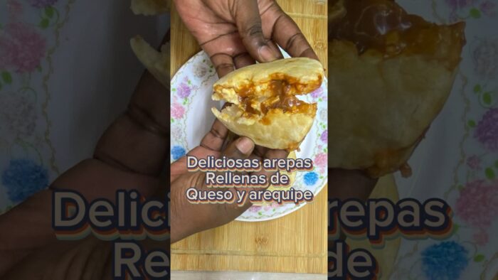 Como hacer arepas rellenas  de QUESO Y AREQUIPE #arepas #queso }freidora de aire #cocina #receta