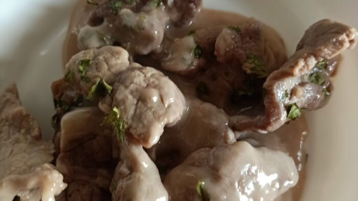 Escalopines al limón y vino blanco, fácil y rico con Thermomix