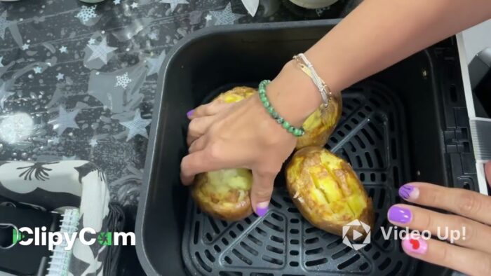 Patatas asadas en freidora de aire, rápido fácil y buenísimo