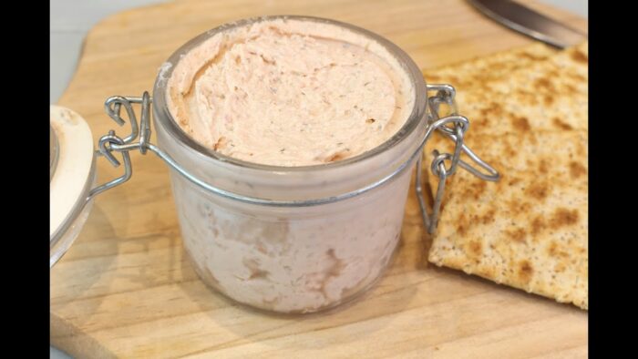 Paté de salmón con y sin Thermomix | Receta fácil