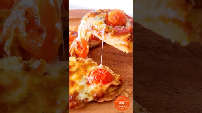 Receta de pizza rapida y rica en freidora de aire 🍕 #recetasfaciles #pizzarecipe #airfryerrecipes