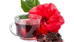 Infusión de hibisco con chía y limón