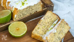 Plum Cake Lima con Chía