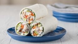 Wraps de atún y aguacate veraniego