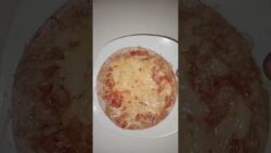 Desayuno súper fácil en freidora de aire – tortilla pizza de queso