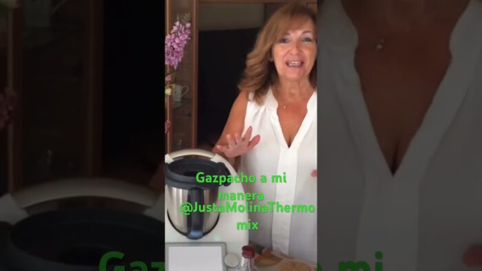 Gazpacho a mi manera @JustaMolinaThermomix para ver la receta entera #thermomix #thermomix6