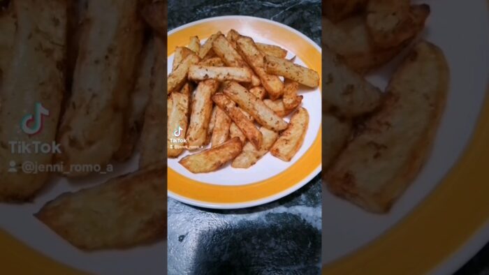 PAPAS FRITAS RICAS Y SANAS / EN FREIDORA DE AIRE👌.  #mealprep #papas #comida  #recetasaludables