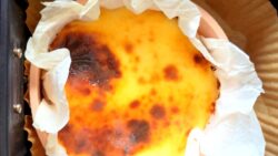 Pastel de YOGUR Sin Azúcar, Sin Trigo en FREIDORA DE AIRE, con 2 YOGURES + 2 HUEVOS💖