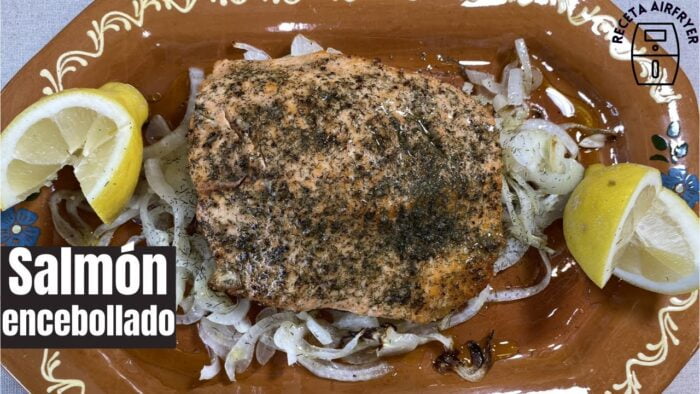 Receta de SALMÓN ENCEBOLLADO en la freidora de aire. Muy rápida y sabrosa!