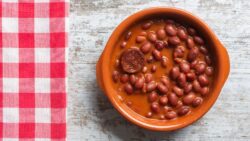 Alubias rojas: receta vasca tradicional