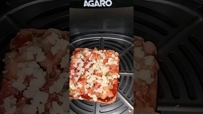 pizza recipe/instant pizza in air fryer#shorts#pizza#pizzarecipe#breadpizza#shortsfeed#radheradhe