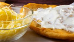 Receta húngara de lángos