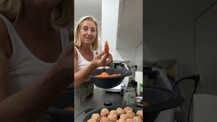 Albóndigas de pavo con salsa cremosa con Thermomix | #albondigasthermomix #tm6 #recetasthermomix