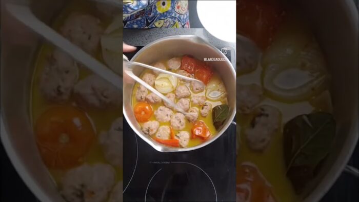Albóndigas en salsa saludables, en freidora de aire. #airfryer #Albóndigas #saludable #receta #short