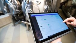 Damm presenta en HIP su nuevo sistema de control en tanques de cerveza para monitorizar el consu ...