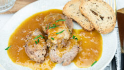 Solomillo de cerdo en salsa de naranja con Coca-Cola