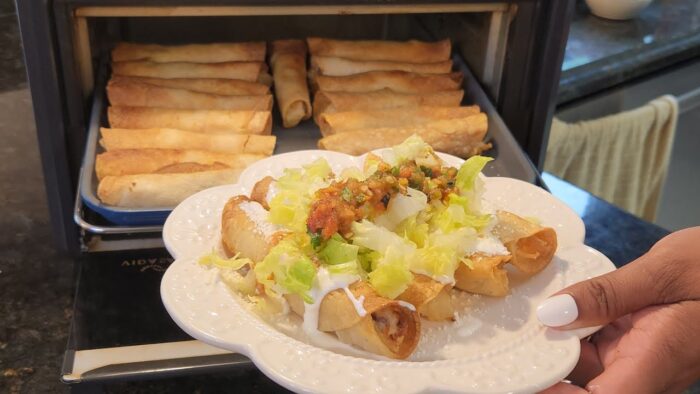 Acompáñanos a cocinar tacos dorados sin aceite en Freidora de aire,comparte el video #princesshouse.
