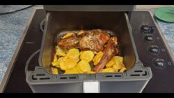 Cordero con patatas en freidora de aire