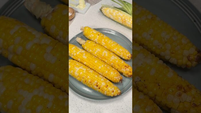 Did you know you can air fry corn?!🌽 #food #recipe #airfryerrecipes #corn