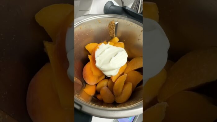 Helado saludable de melocotón con yogur griego con Thermomix | #heladosaludable #heladodefrutas