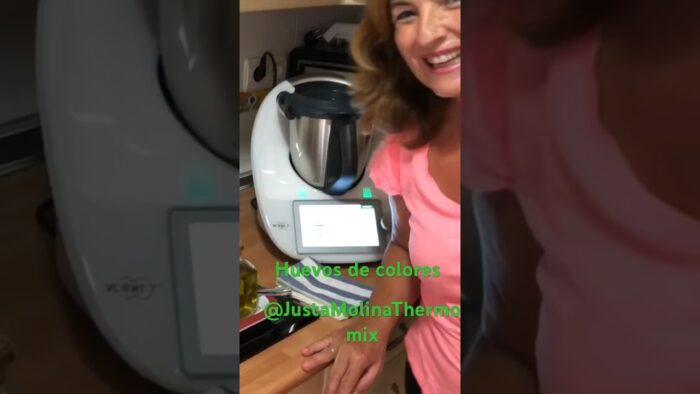 Huevos de colores @JustaMolinaThermomix receta completa en mi canal de YouTube #Thermomix