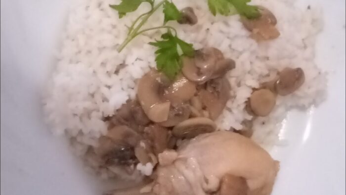 POLLO AL AZAFRAN CON CHAMPIÑONES, HECHO EN la Thermomix